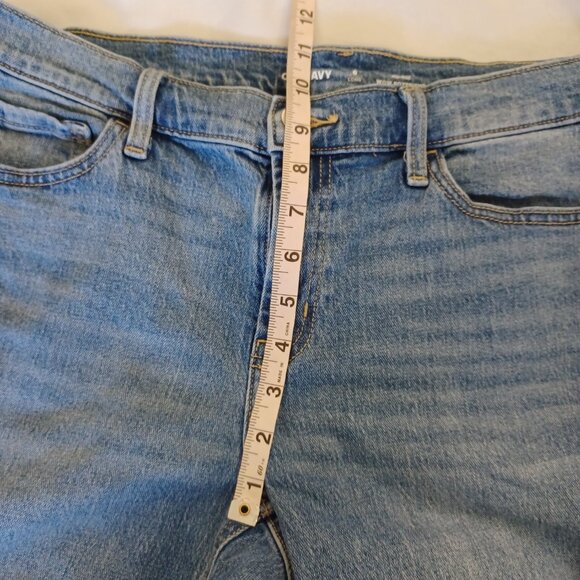 Old Navy  Women's WOW Jeans Boyfriend Midrise Medium Wash Size 6 Long - Picture 9 of 10